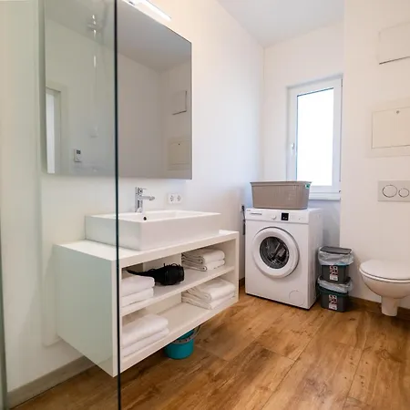 Apart-hotel Shome Graz-ost I Self Check-in I Free Parking 4*