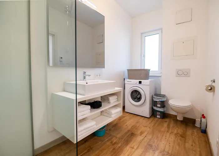 Apartmanhotel Shome Graz-ost I Self Check-in I Free Parking 4*