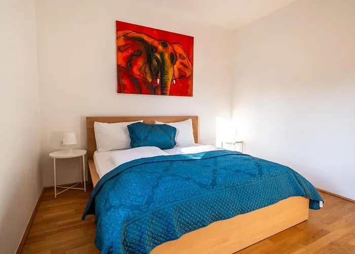 Shome Graz-ost I Self Check-in I Free Parking Apartmanhotel 4*