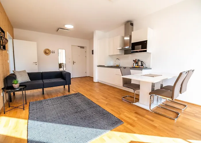 Apartmanhotel Shome Graz-ost I Self Check-in I Free Parking 4*